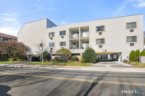 34 Crescent Street #1D, Stamford, CT 06906