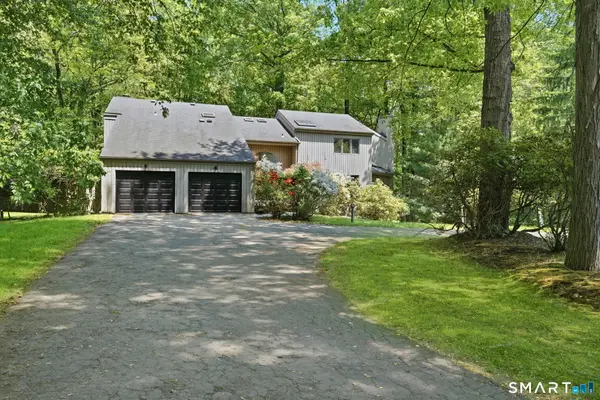 57 Grouse Lane, Woodbridge, CT 06525