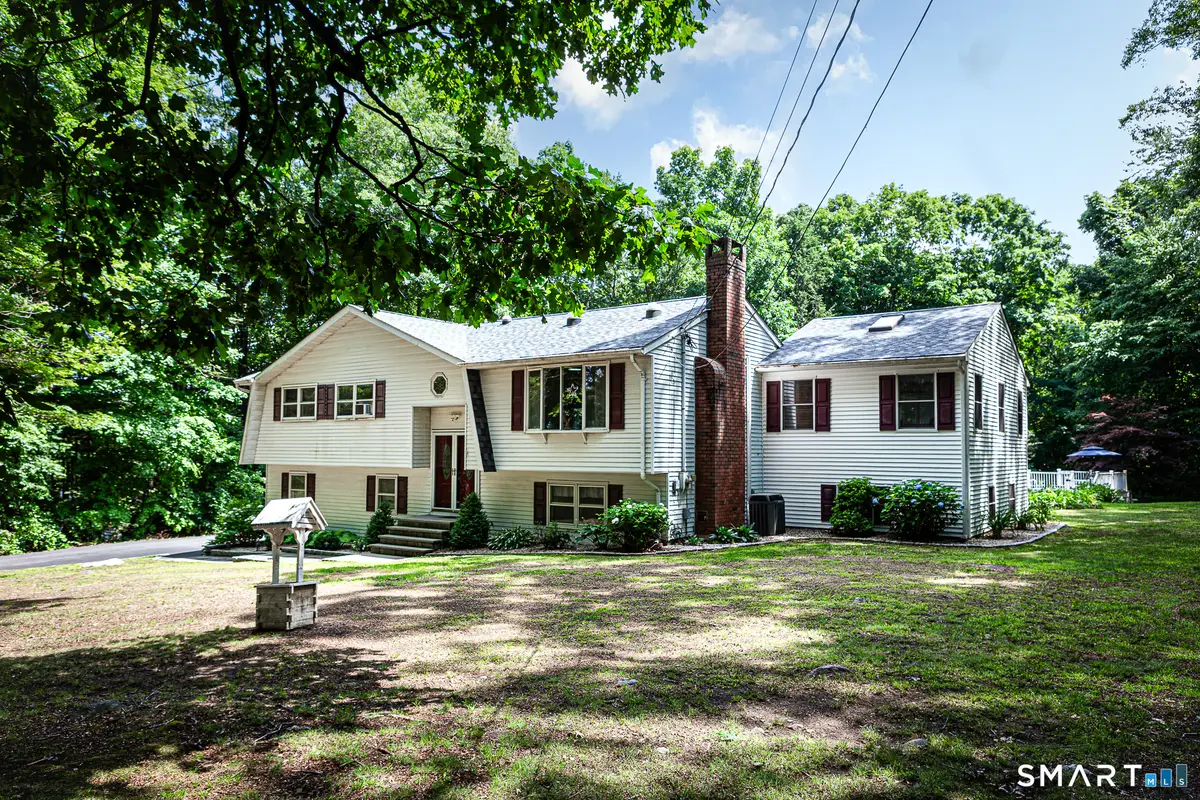 8 Old Towantic Hill Road, Oxford, CT 06478 - #1