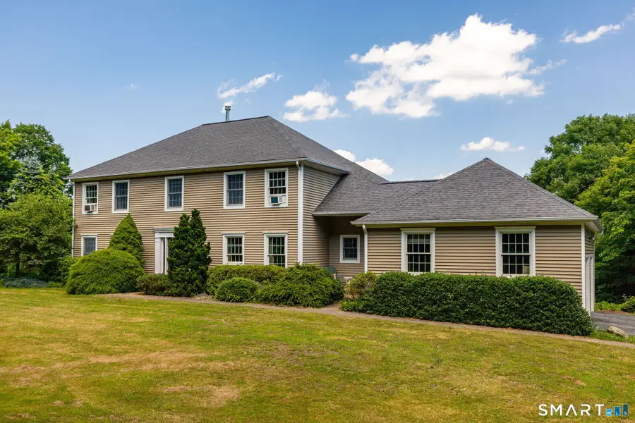 18 South Street, Woodbury, CT 06798 - #2