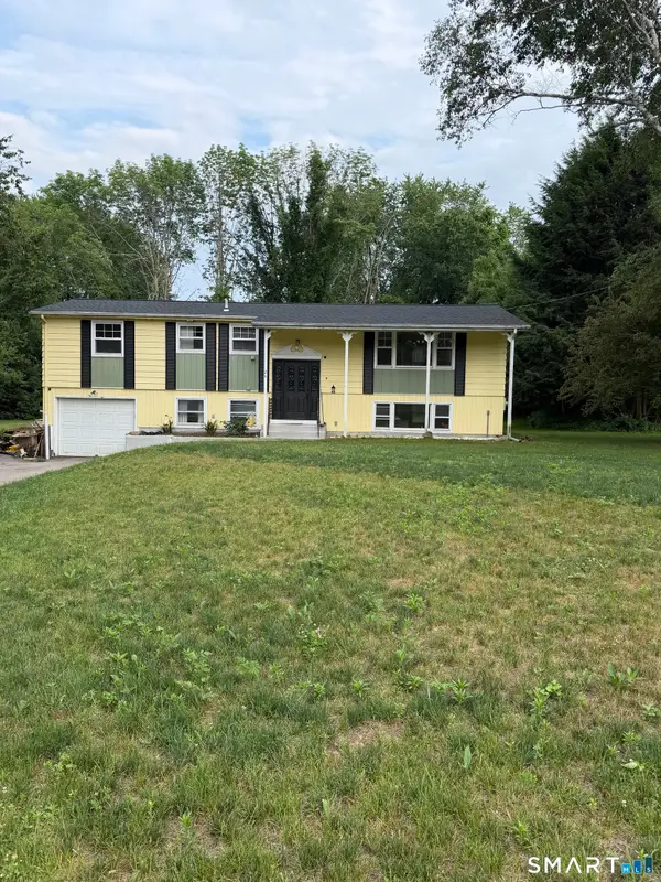 26 Caribou Drive, Norwich, CT 06360