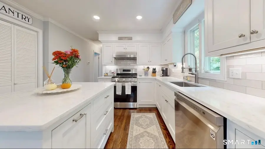 25 Fowler Terrace, Milford, CT 06460 - #3