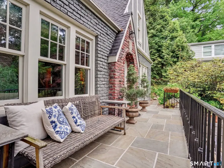 46 Valleywood Road, Cos Cob, CT 06807 - #3