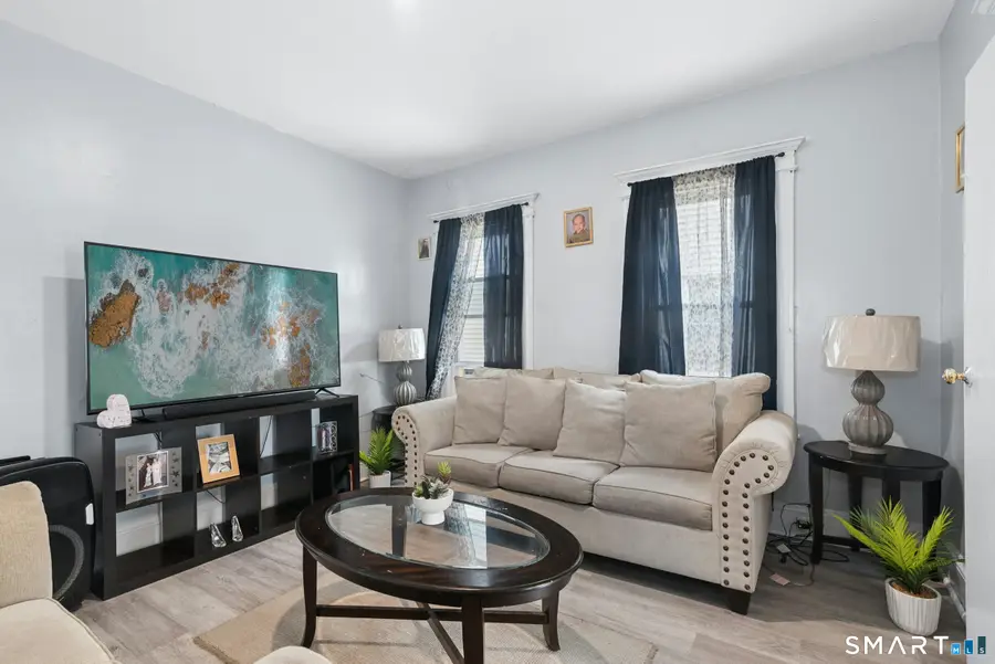 32-34 Park Terrace, Bridgeport, CT 06604 - #3