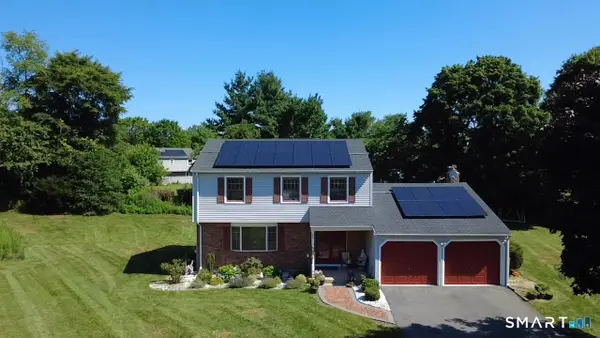 20 Pelican Court, Rocky Hill, CT 06067