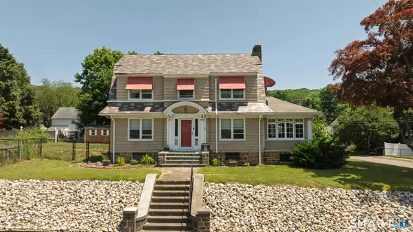 5 Hillcrest Avenue, Naugatuck, CT 06770
