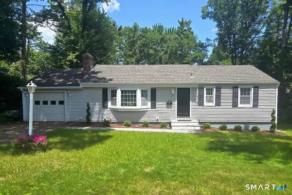 33 Carver Circle, Simsbury, CT 06070