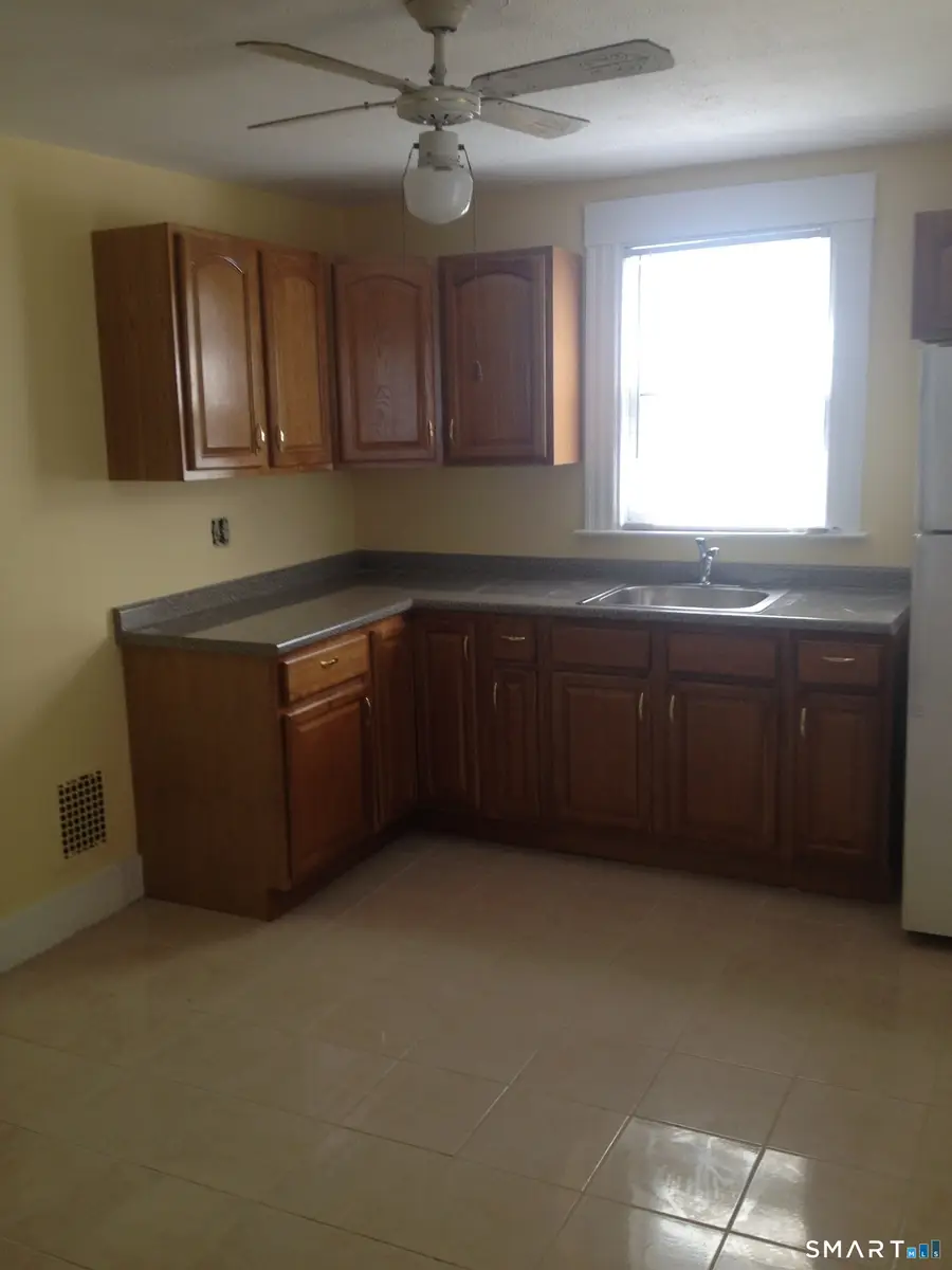 18 Walnut Street, West Haven, CT 06516 - #3