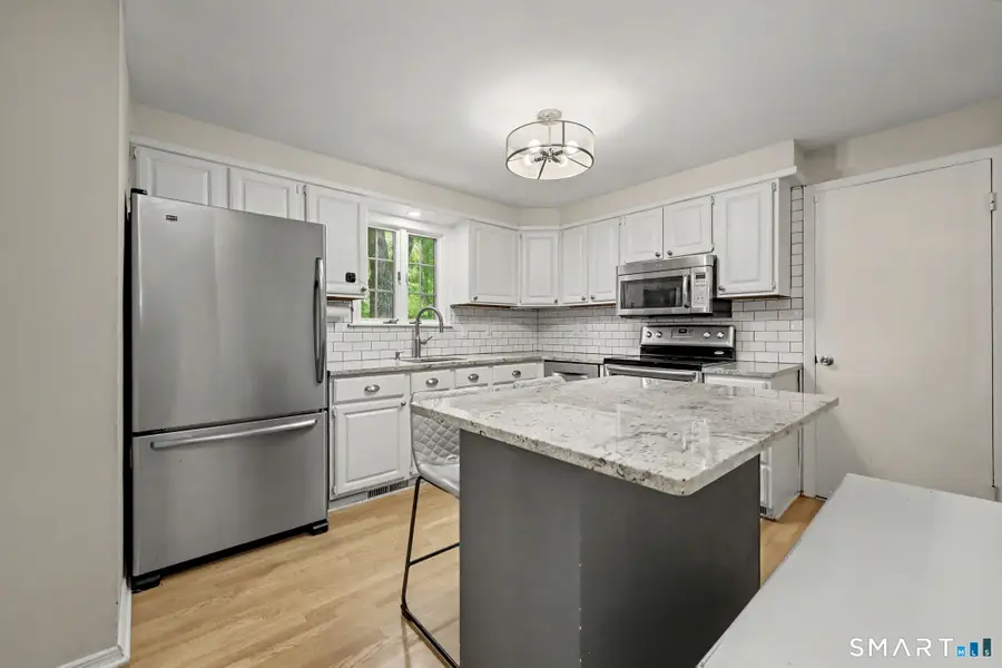 12 Regent Court, Stamford, CT 06907 - #3