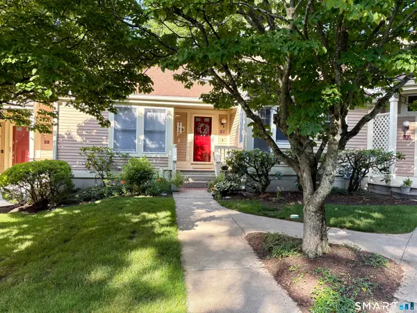 2 Brittania Drive #2, Danbury, CT 06811