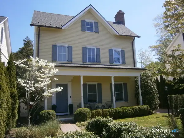 65 Sherwood Place #65, Greenwich, CT 06830