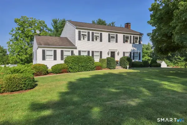 1 East Gate Road, Danbury, CT 06811