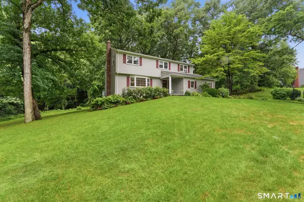 9 Banks Road, Simsbury, CT 06070
