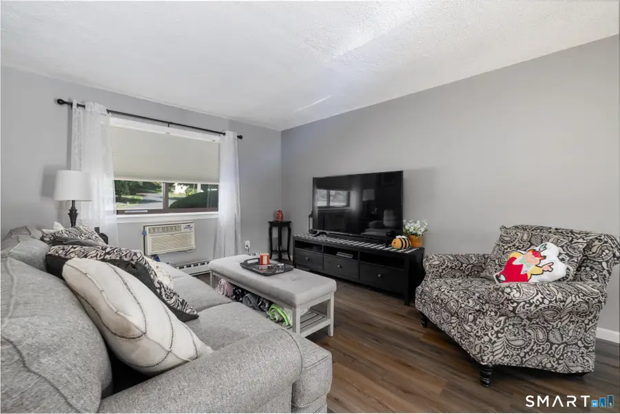 757 Lake Avenue #2, Bristol, CT 06010 - #3
