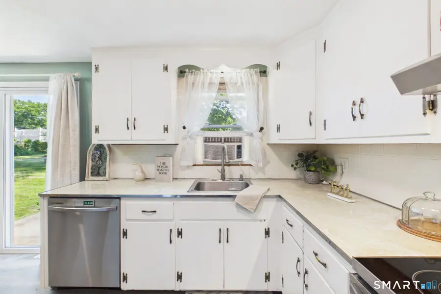 15 Gary Drive, Enfield, CT 06082 - #2