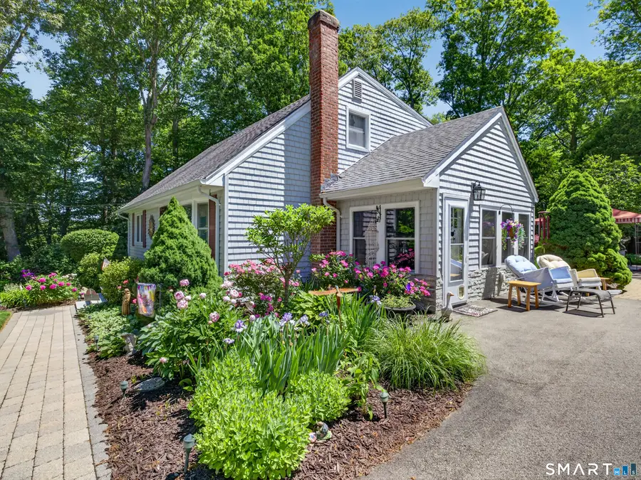 4 Stevens Avenue, Ledyard, CT 06339 - #2