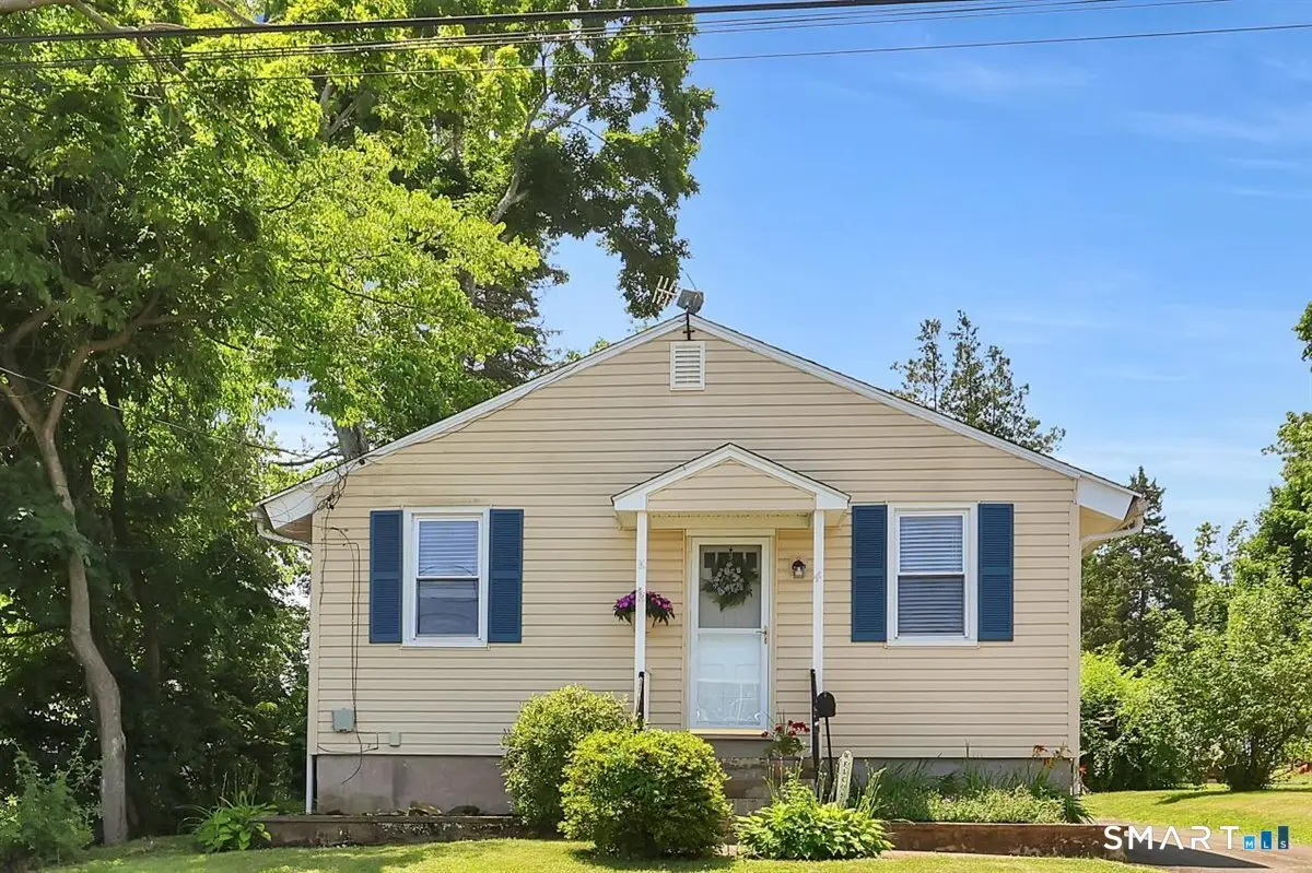 4 Crown Street, Middletown, CT 06457 - #1