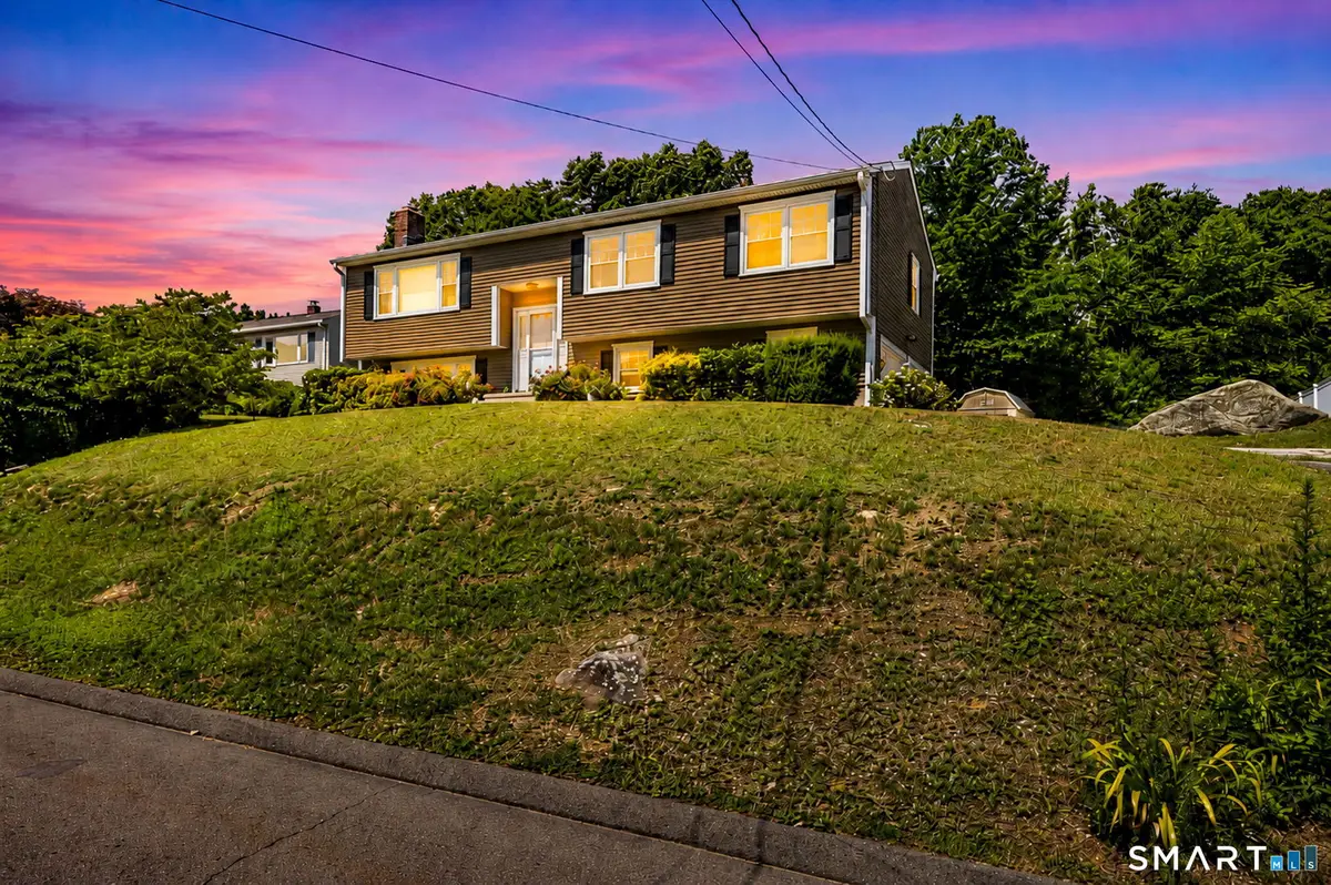 10 Hodio Drive, Ansonia, CT 06401 - #1