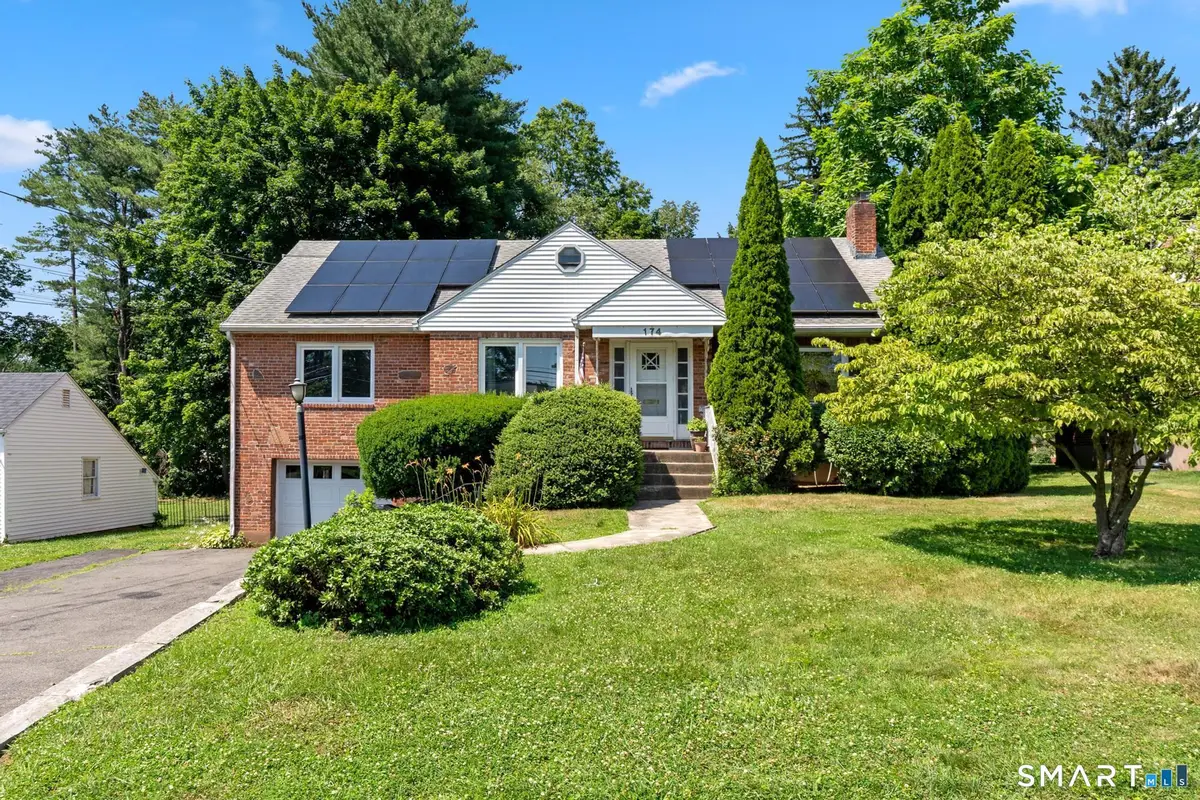 174 Mohawk Drive, West Hartford, CT 06117 - #1
