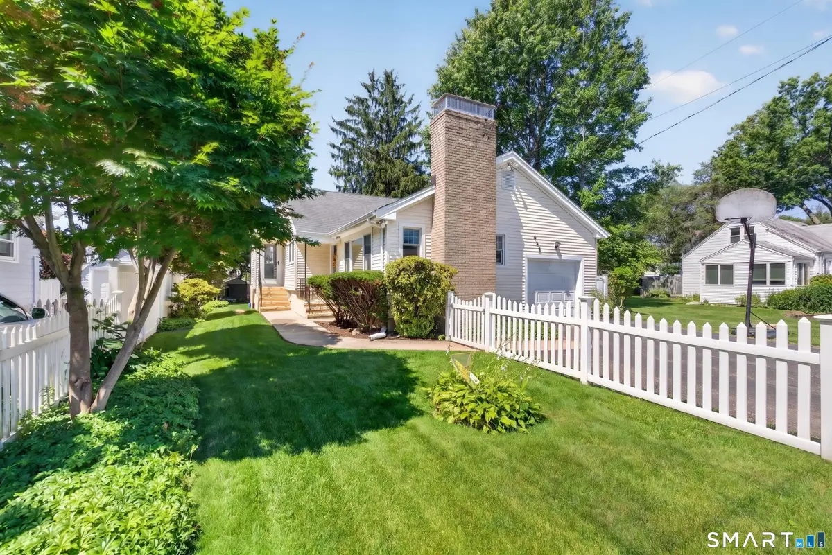 633 High Street, Fairfield, CT 06824 - #1
