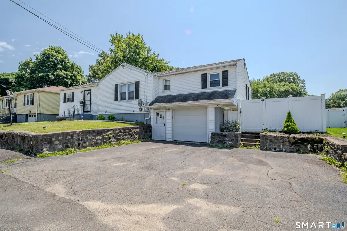 869 Washington Ave Extension, Waterbury, CT 06708 - #1