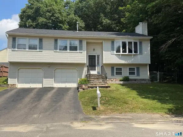 11 Batesmoor Road, Waterbury, CT 06705