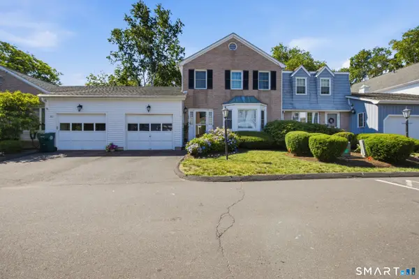 302 Bar Harbor Road #302, Stratford, CT 06614