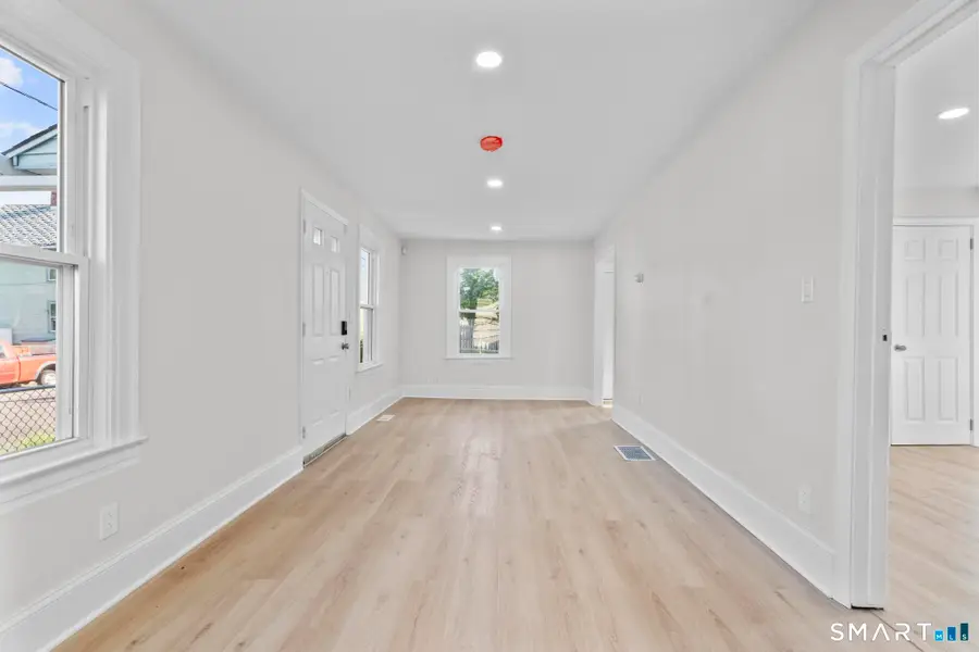 39 Edwards Street, Hamden, CT 06517 - #3
