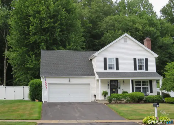 88 Dundee Drive, Cheshire, CT 06410