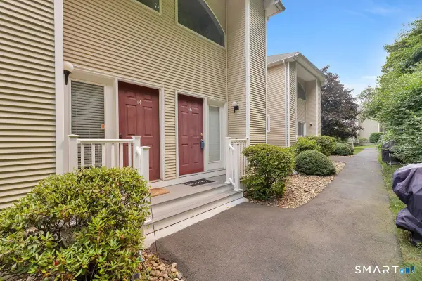 80 Country Lane #16, Vernon, CT 06066