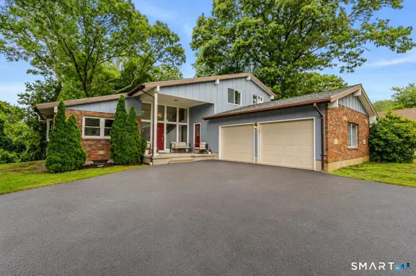47 Colonial Drive, Waterford, CT 06385