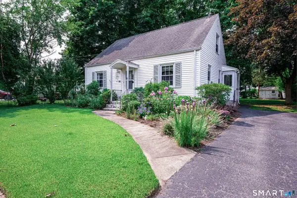 50 Albert Road, Hamden, CT 06514