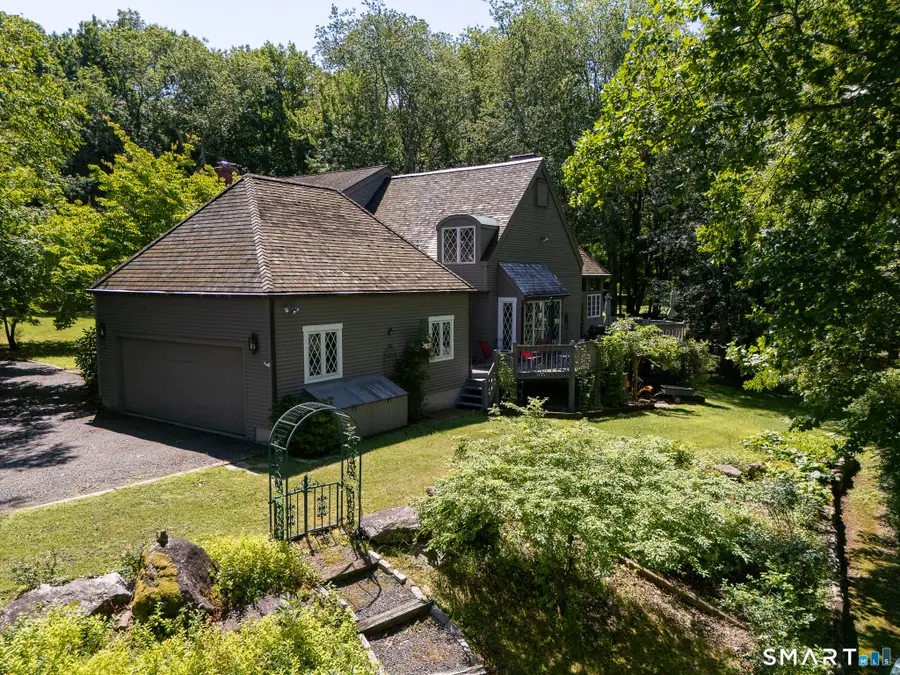 82 Taunton Hill Road, Newtown, CT 06470 - #2