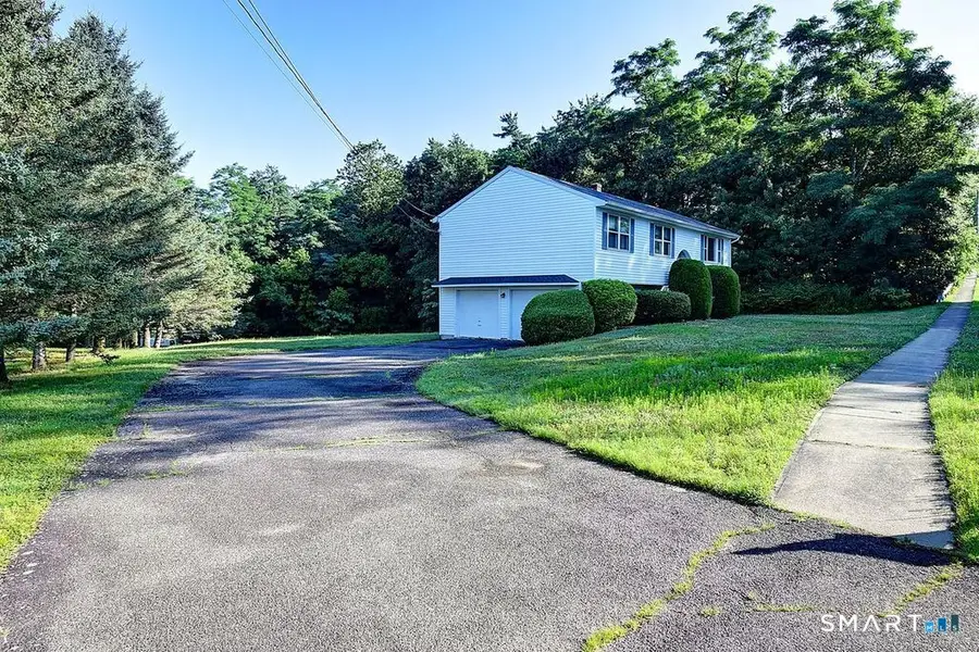 54 Skyview Drive, Naugatuck, CT 06770 - #3