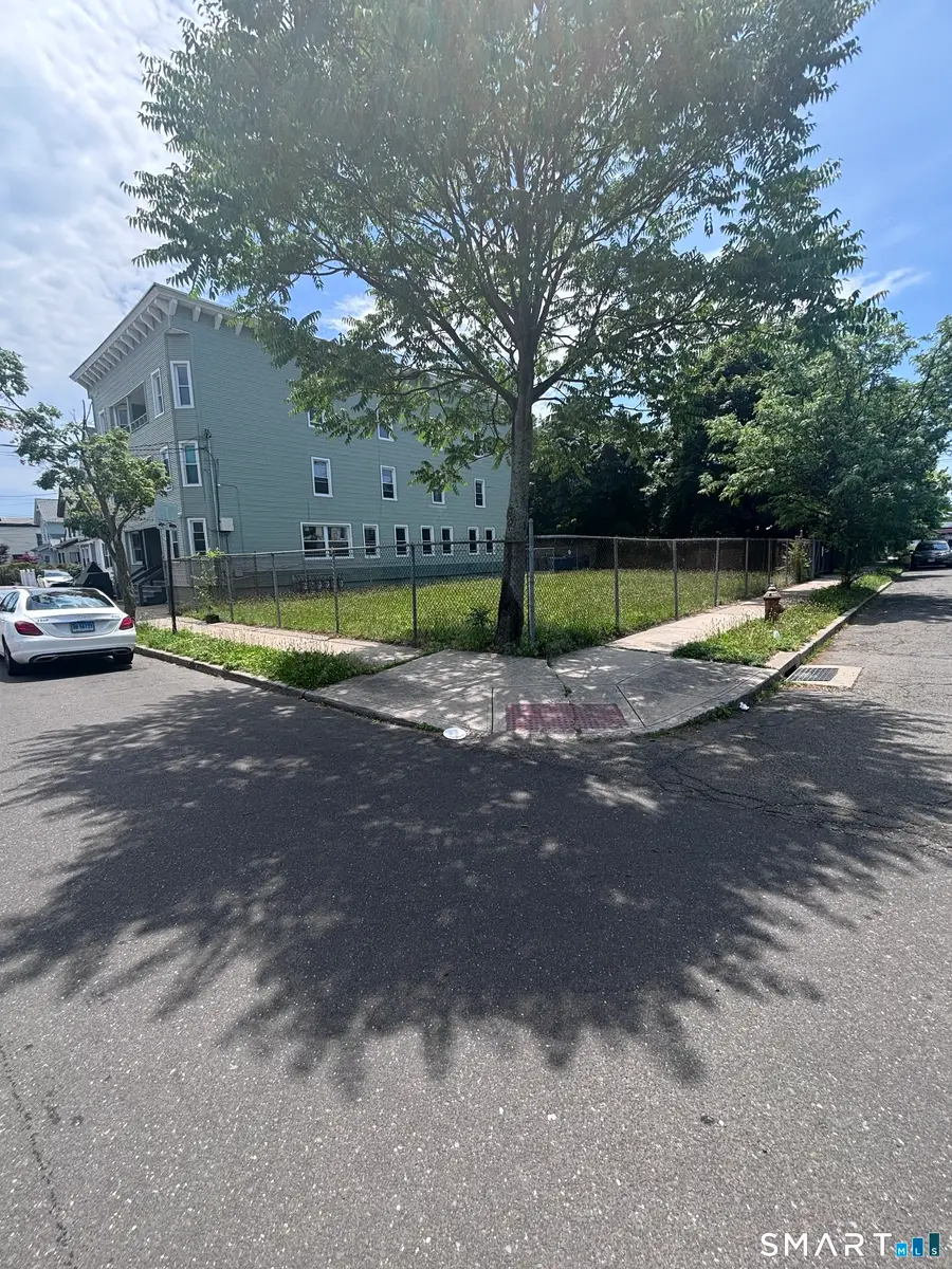 732 Maple Street, Bridgeport, CT 06608 - #2
