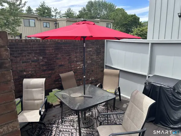 136 Webster Court #136, Newington, CT 06111