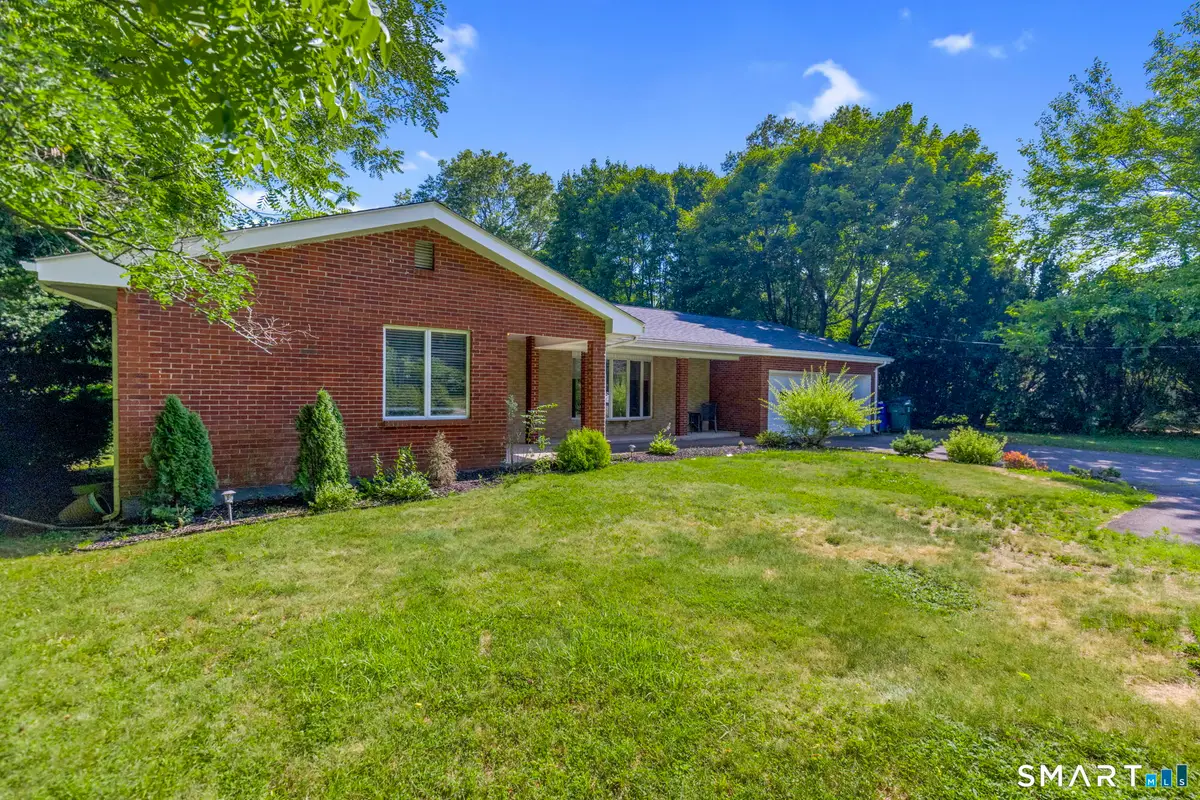2595 Albany Avenue, West Hartford, CT 06117 - #1