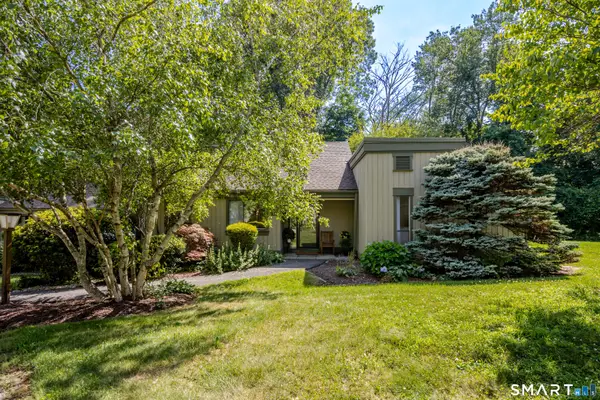 818 Heritage Village #B, Southbury, CT 06488