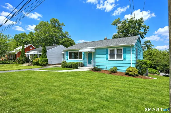 14 Ballou Road, Branford, CT 06405