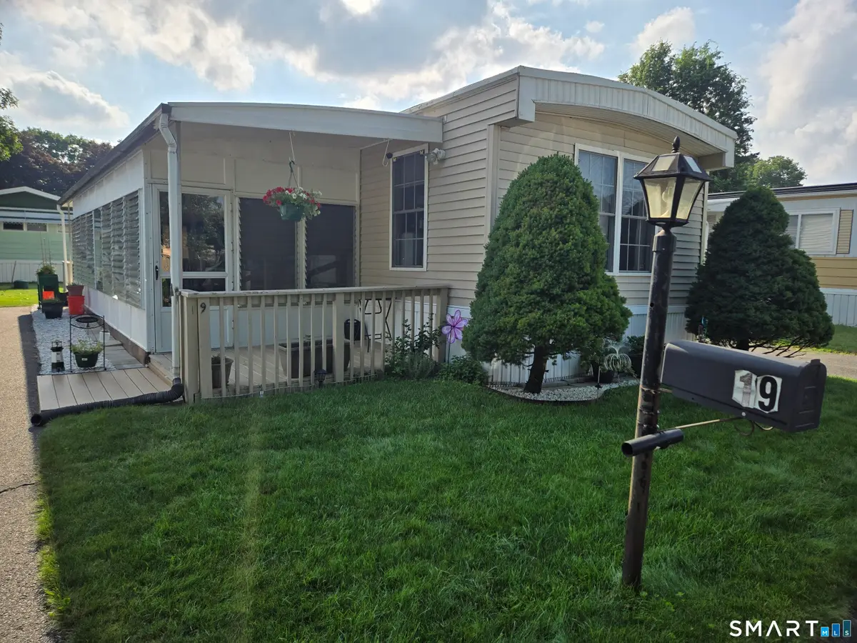 19 Arapaho Drive, East Hartford, CT 06118 - #1