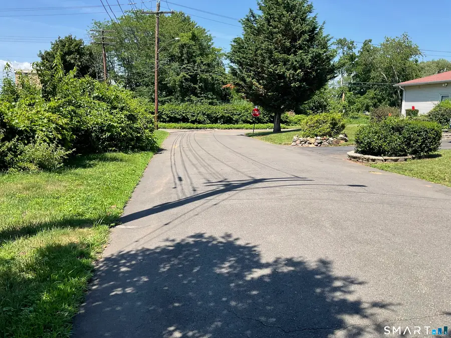 61 Rockview Road, East Haven, CT 06512 - #3