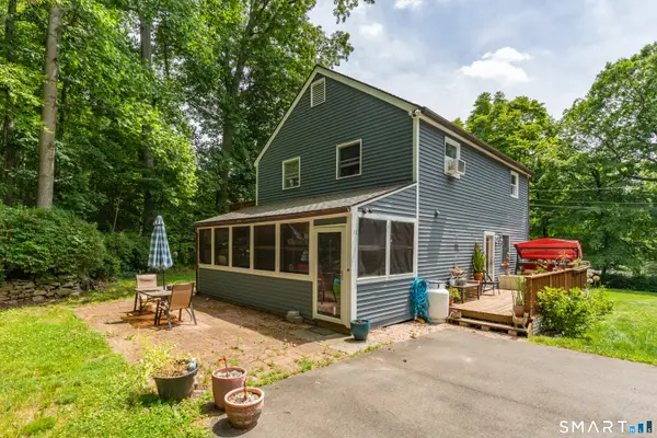 11 Jamaica Road, Clinton, CT 06413