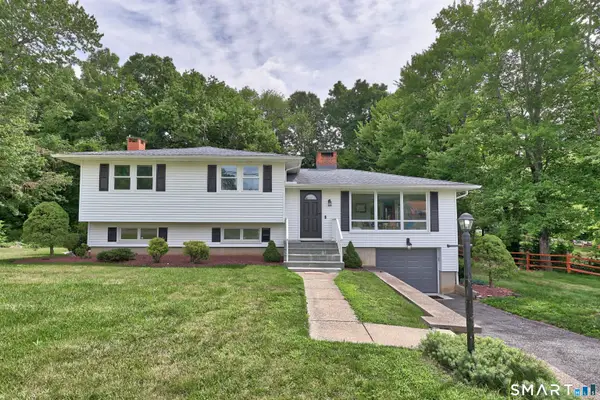 2 Northwood Drive, Middlebury, CT 06762