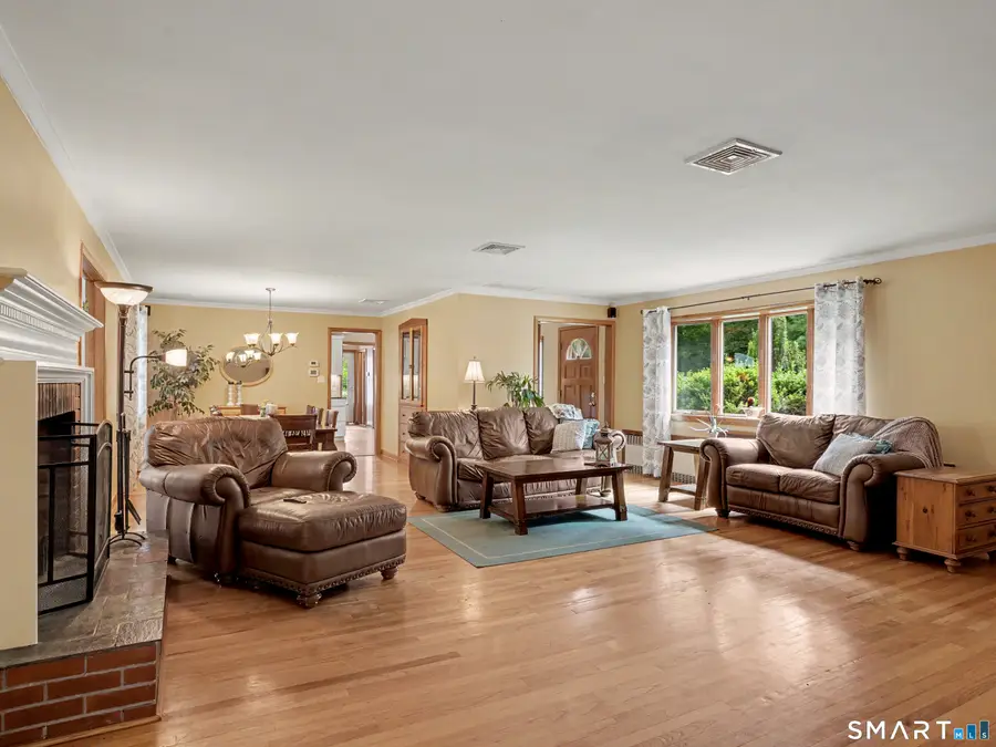 579 Racebrook Road, Orange, CT 06477 - #3