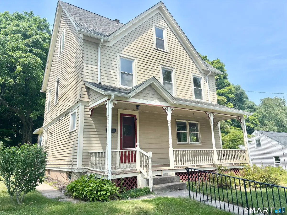 14 Village Street, Manchester, CT 06040 - #1