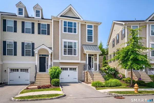 42 Moorland Drive #42, Danbury, CT 06810