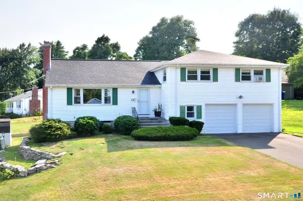 5 Garrison Terrace, Bloomfield, CT 06002