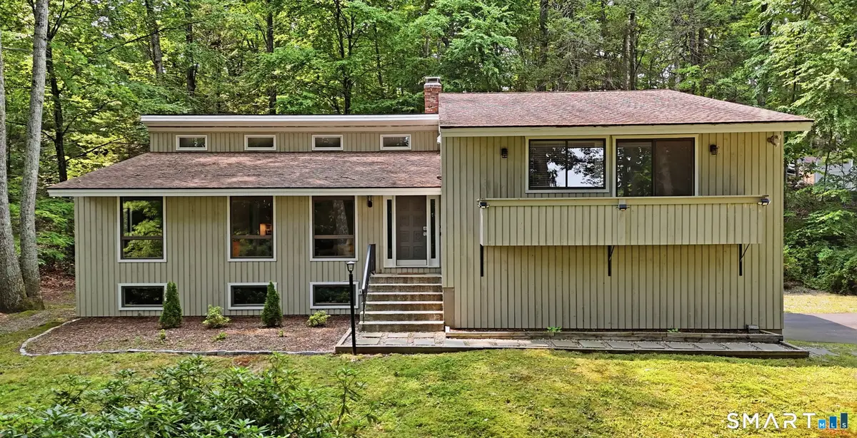 21 Hemlock Lane, Avon, CT 06001 - #1