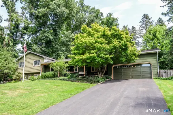 16 Pinewood Shores, Sherman, CT 06784
