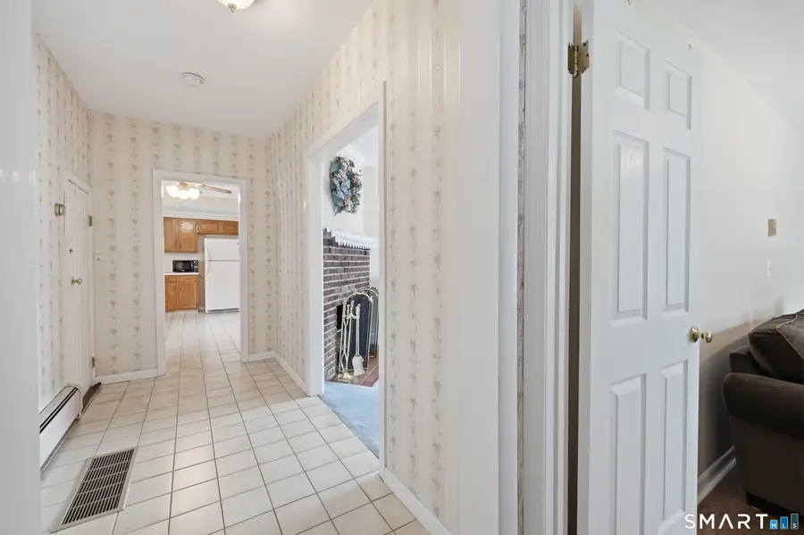 21 Culloden Road, Stamford, CT 06902 - #3